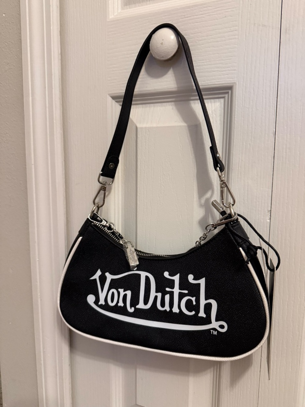 Von Dutch Black Shoulder Bag with White Logo and Chain Detail - Picture 4 of 5